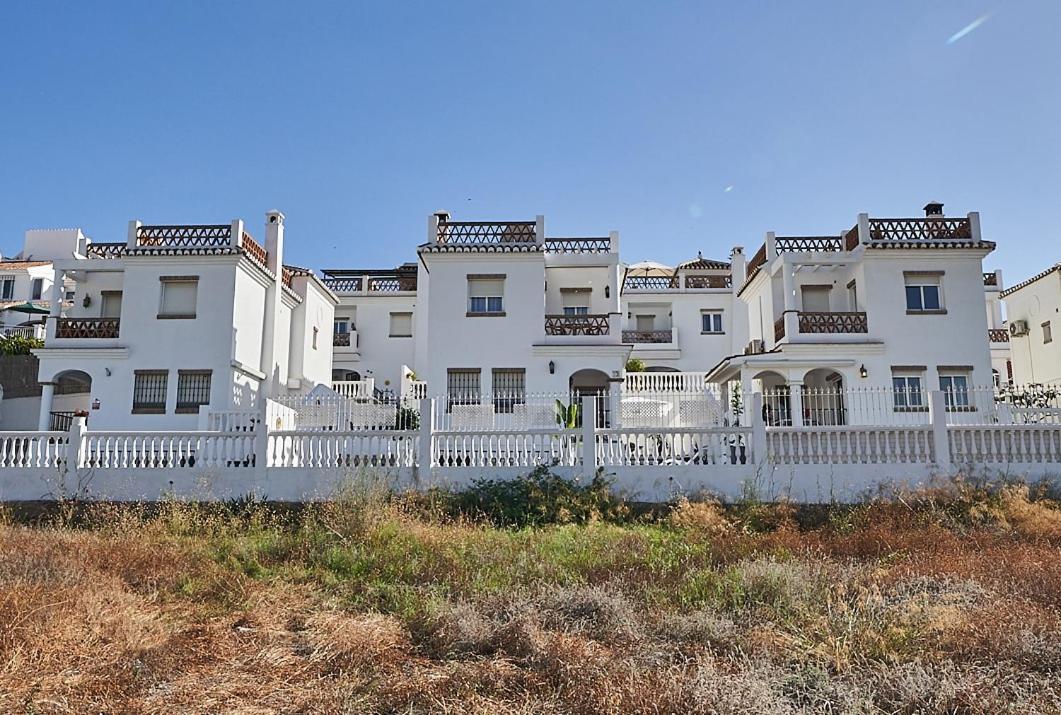 Villa Pura - Private Jacuzzi & Heated Pool Nerja Exterior photo