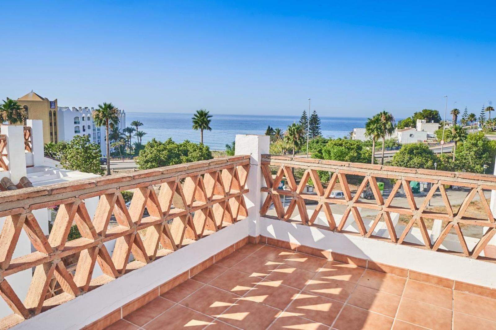 Villa Pura - Private Jacuzzi & Heated Pool Nerja Exterior photo