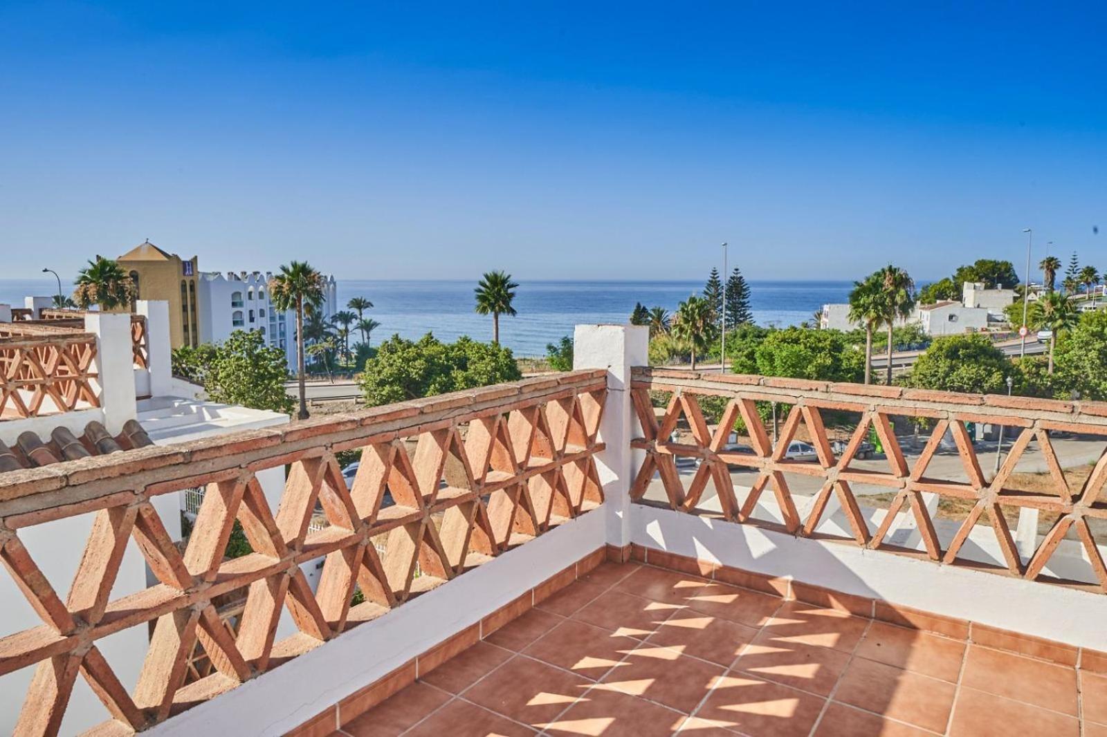 Villa Pura - Private Jacuzzi & Heated Pool Nerja Exterior photo