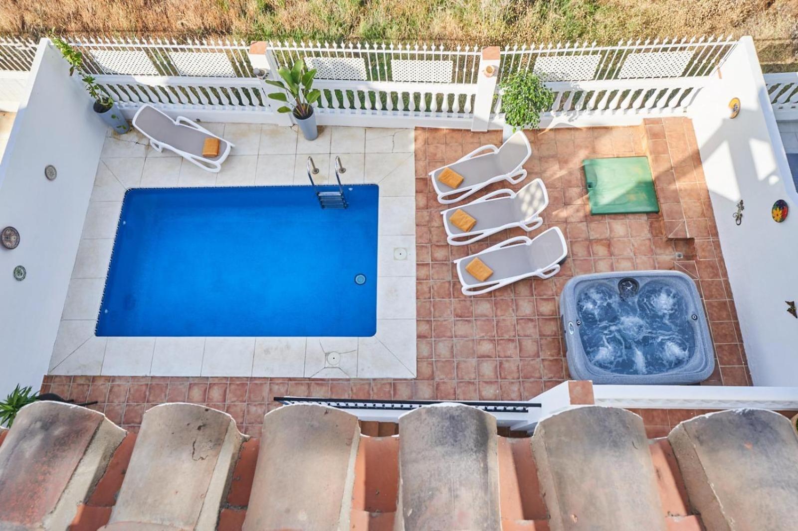Villa Pura - Private Jacuzzi & Heated Pool Nerja Exterior photo