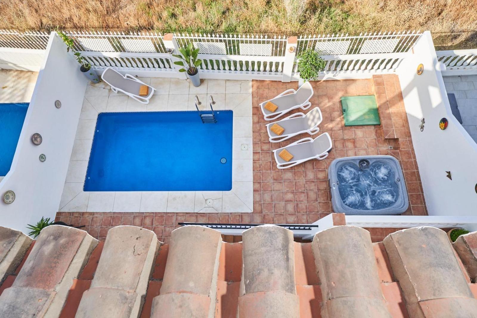 Villa Pura - Private Jacuzzi & Heated Pool Nerja Exterior photo