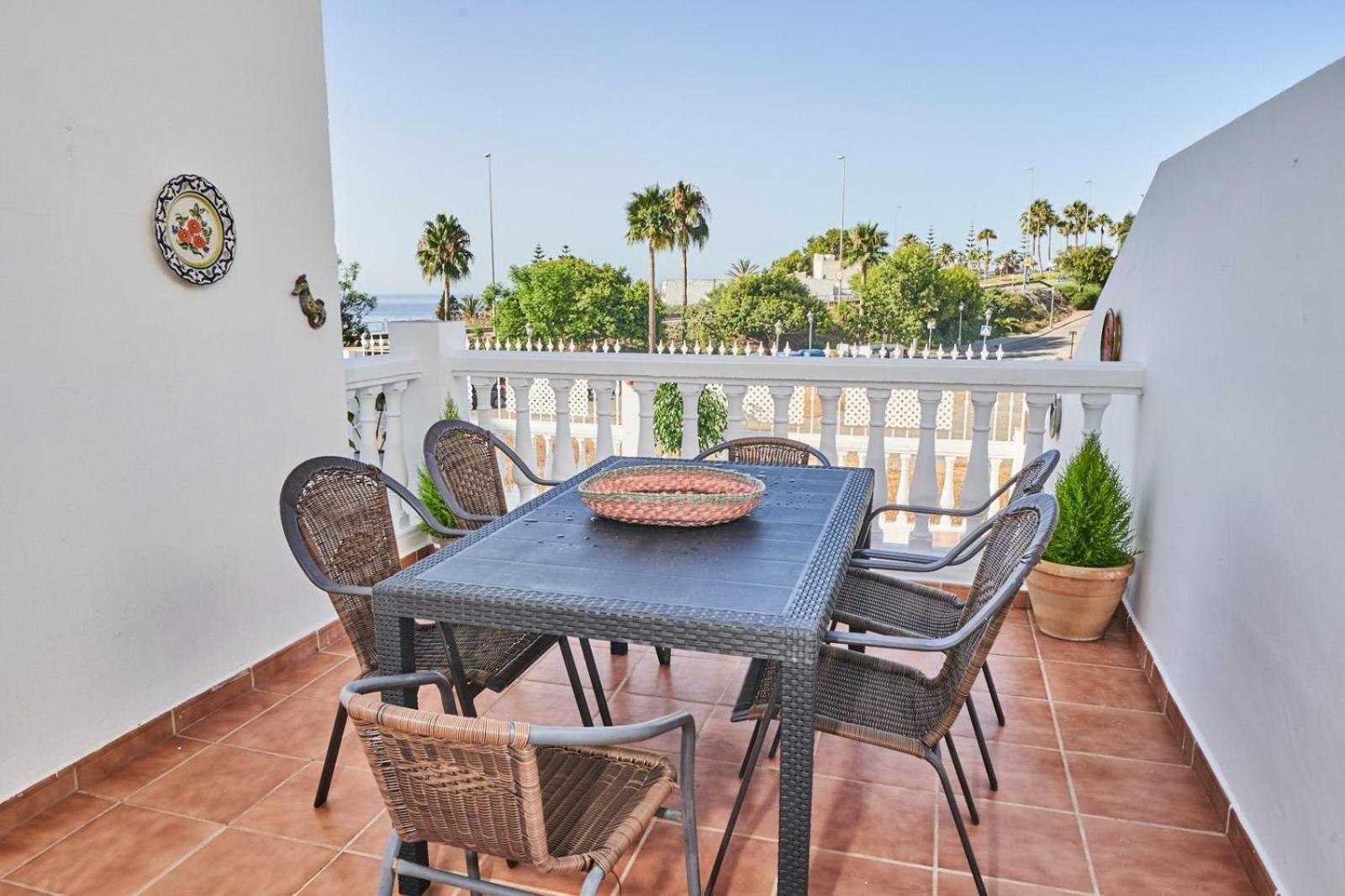 Villa Pura - Private Jacuzzi & Heated Pool Nerja Exterior photo